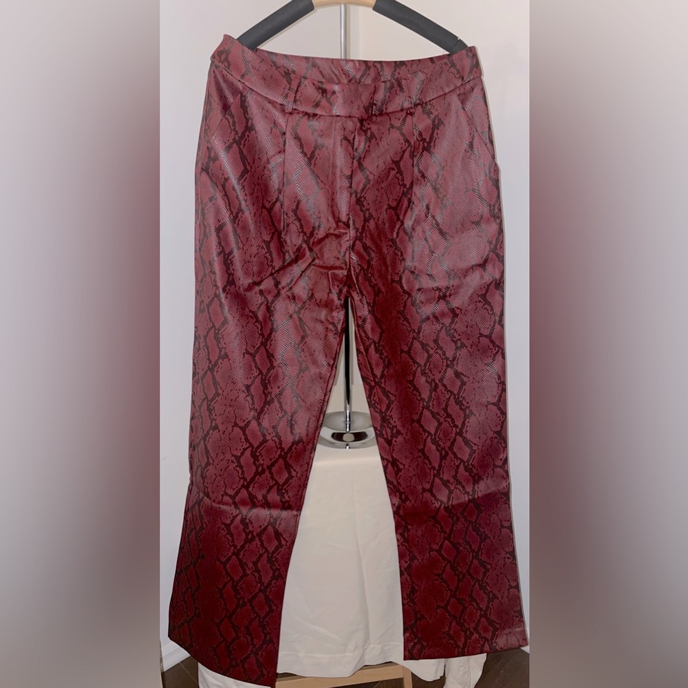 NY&CO Tonal Snake Print Straight Leg Pants